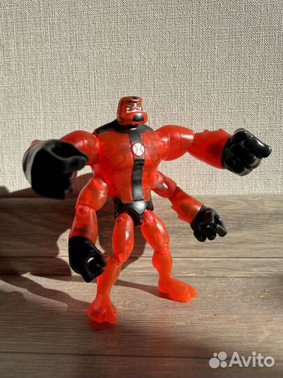 Игрушки Бен тен 10