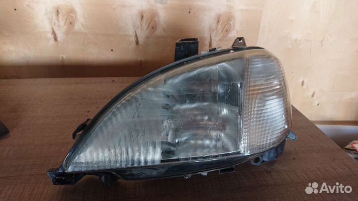 Фары левый Mercedes W163 ML 163