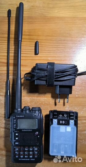 Рация Yaesu VX-8DR