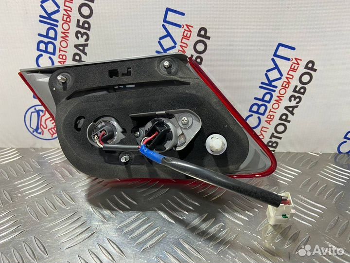 Фонарь левый Toyota Camry V40