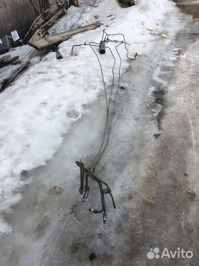 Топливные трубки с абсорбером Mercedes-Benz W140