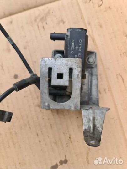 Клапан давления турбины M274 Mercedes