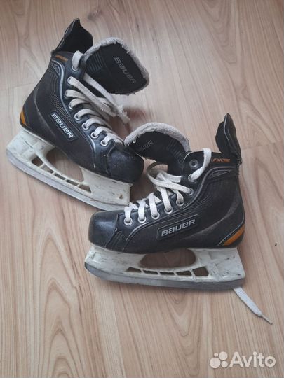 Хоккейные коньки bauer