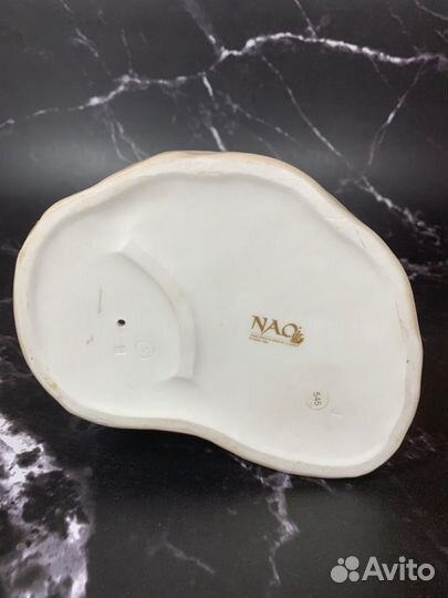 Фигурка NAO Lladro 1984 г Примерка туфельки Spain