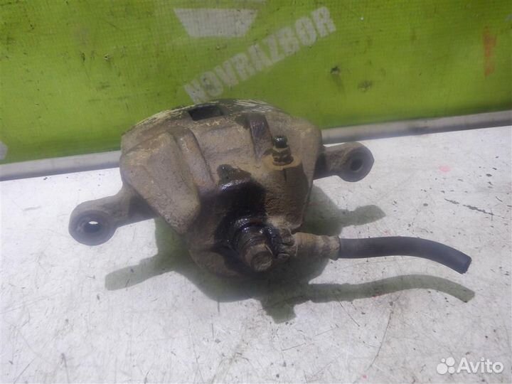 Суппорт передний правый Хендай Лантра 96-00