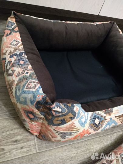 Лежанка для собак