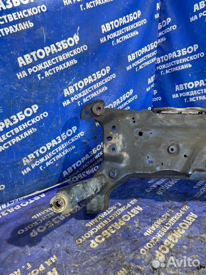 Передний подрамник Ford Focus 3 седан 2013