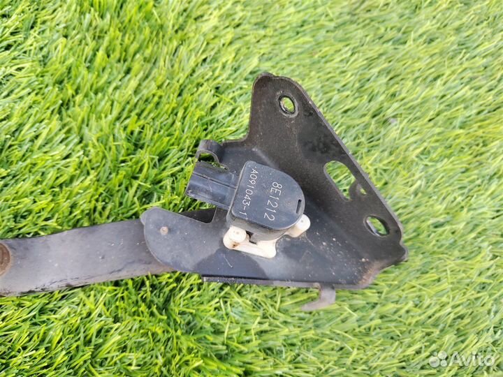 Датчик высоты дорожного просвета задний правый