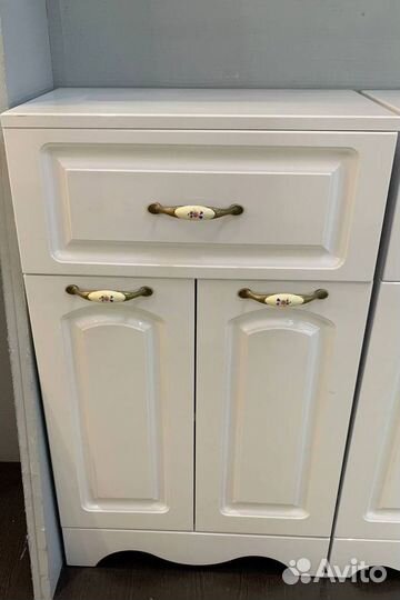 Тумба напольная