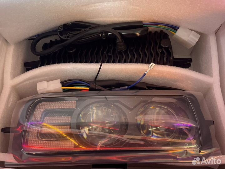 Светодиодные линзовые надфарники на Ниву