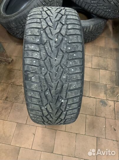 Nokian Tyres Hakkapeliitta 7 235/50 R18