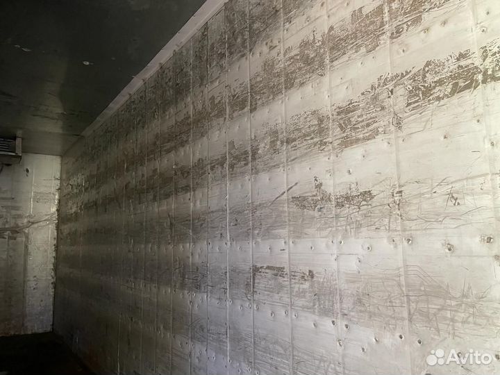 Будка с рефрижератором