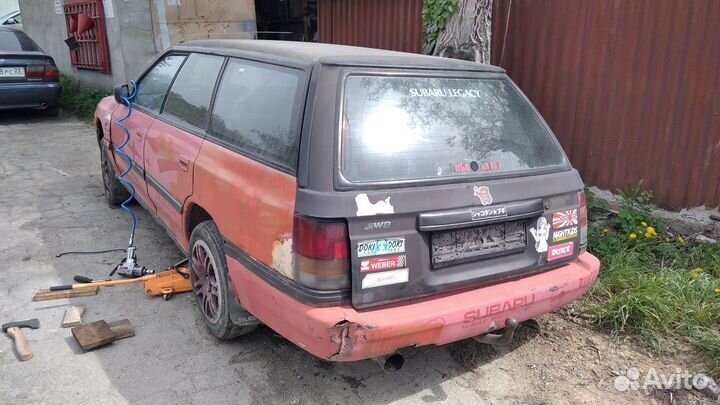 Разбор на запчасти Subaru Legacy BJ3 1 1993 EJ18S