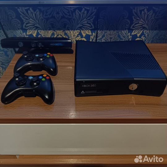 Xbox 360 slim freeboot прошитый