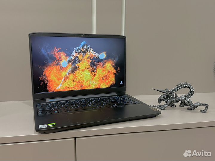 Lenovo i5 10gen/32gb/1650ti/ssd+1tb/Full HD ips