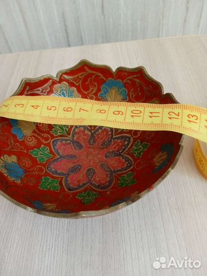 Вазы, конфетницы, фруктовницы латунные. Индия