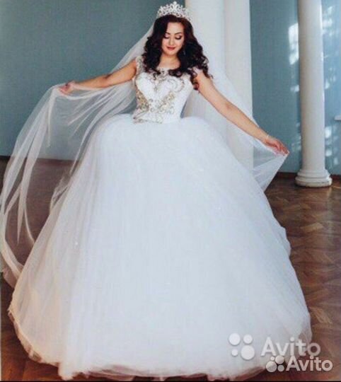 Платье свадебное