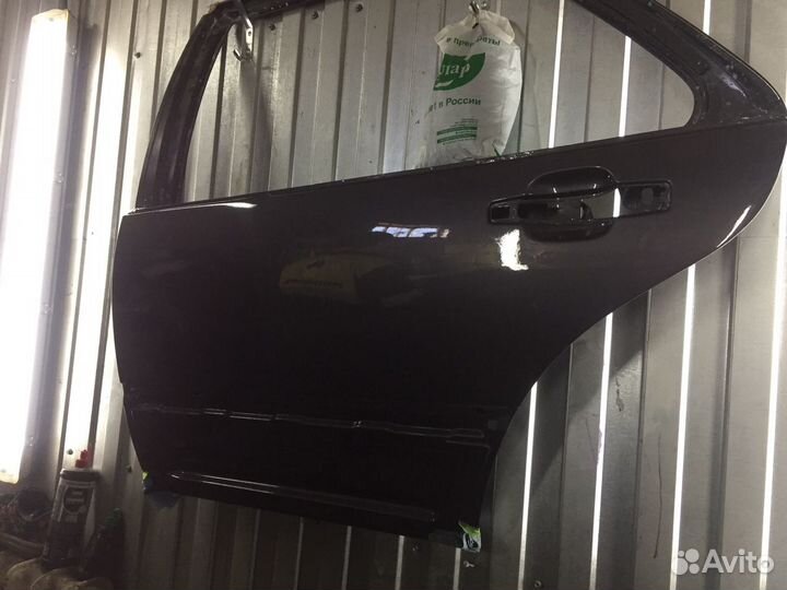 W140 задняя левая дверь