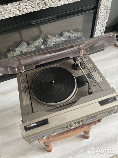 Проигрыватель сириус Рэм 208с и пластинки