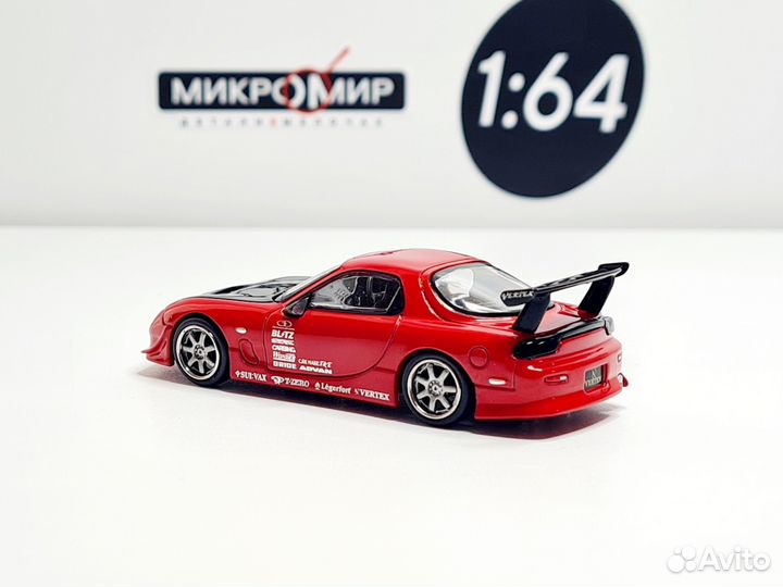 Модель Tarmac 1/64 Mazda RX-7 Красный