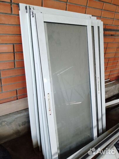Окна сдвижные б/у 580см