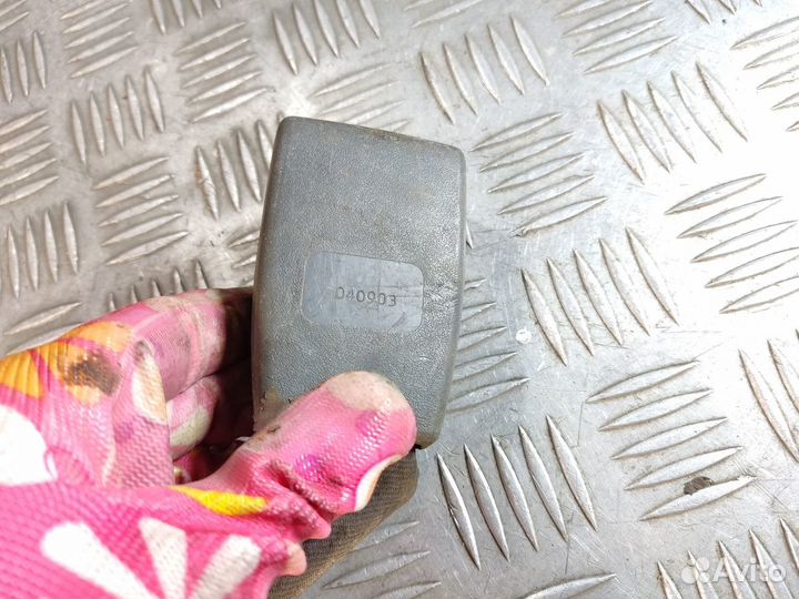 Ответная часть ремня безопасности Kia Cerato 2004