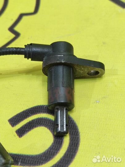 Датчик ABS задний правый Nissan Primera TP12