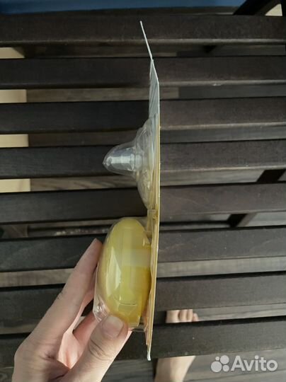 Накладки на грудь medela contact S