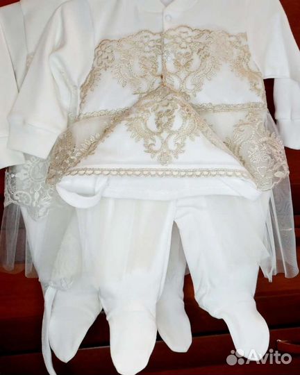 Комплекты на выписку для девочки