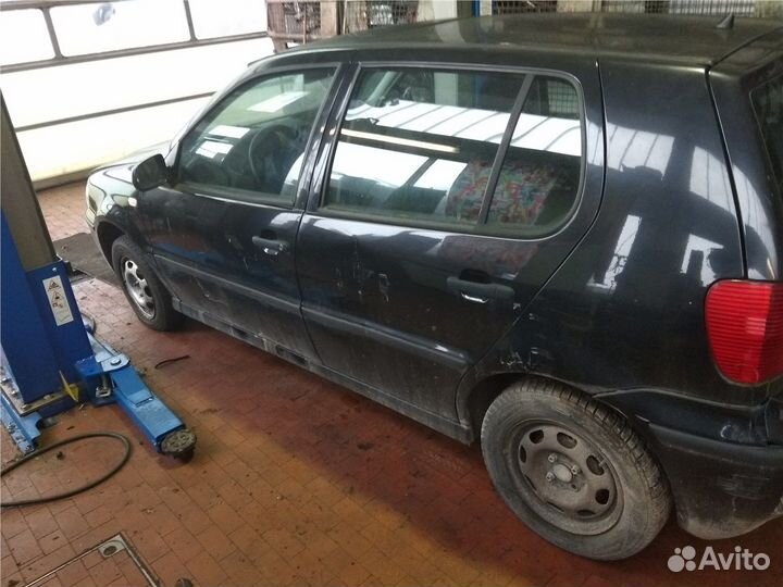 Разбор на запчасти Volkswagen Polo 1999-2001