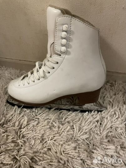 Фигурные коньки jackson artiste 35