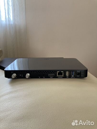 Спутниковый ресивер Триколор GS B527