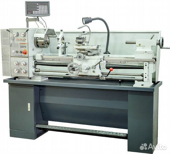 Универсальный токарный станок