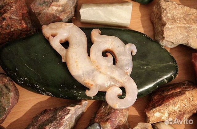 Дракон белый нефрит