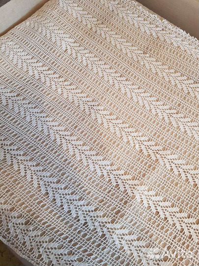 Скатерть - покрывало ручная работа