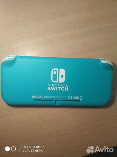 Игровая приставка Nintendo switch lite