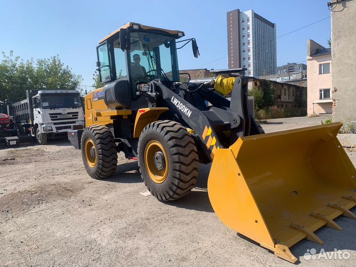Фронтальный погрузчик XCMG LW300KN, 2023