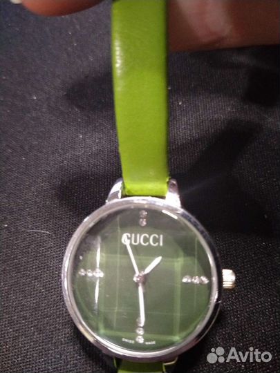 Часы женские Gucci