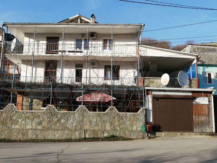 Дом 652 м² на участке 7 сот.