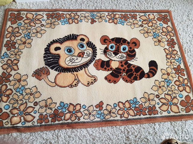 Коврик настенный для детской кроватки