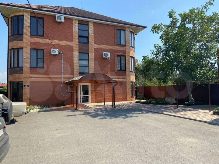 2-к. квартира, 58 м², 3/3 эт.