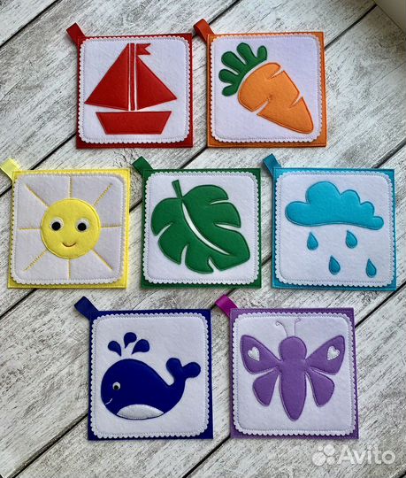 Разноцветные карточки для малышей