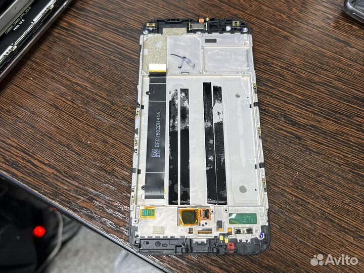 Дисплей модуль в рамке Xiaomi Mi A1 Mdg2 оригинал