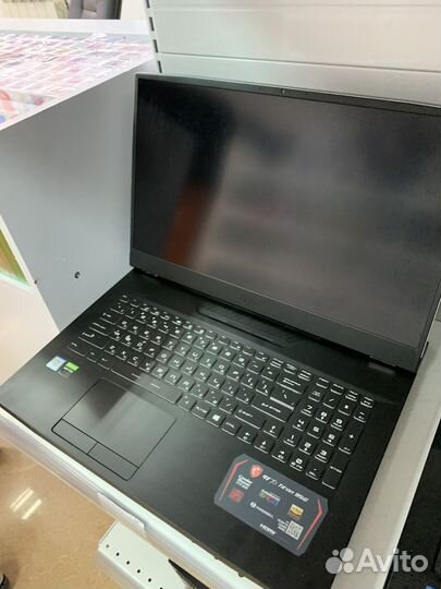 Ноутбук MSI
