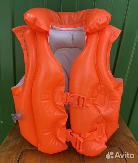 Детский жилет для плавания и нарукавники