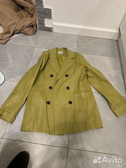 Пиджак из экокожи