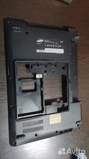 Поддон Samsung NP-R425