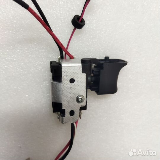 Кнопка для электроинструмента