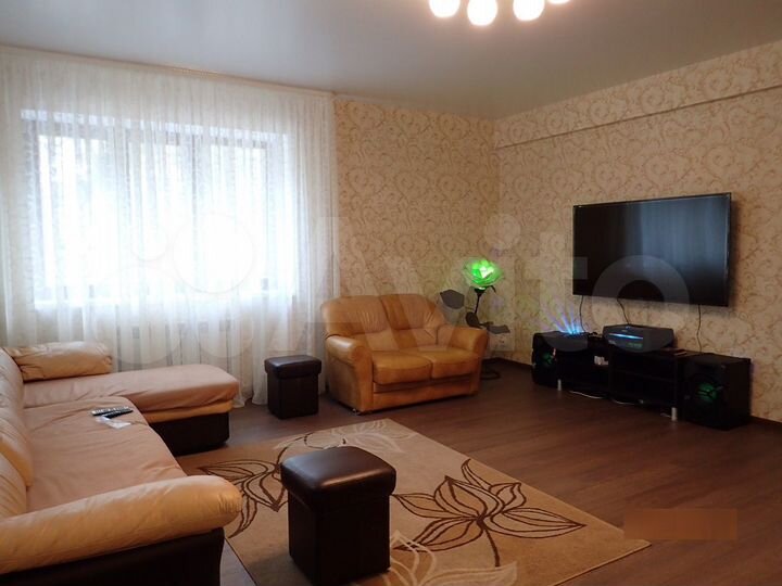 Коттедж 240 м² на участке 12 сот.