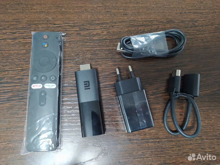 Xiaomi Mi TV Stick (Смарт тв)
